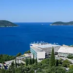 Mario - Veliki Stan Za Odmor - Terasa- Vrt - Bazen - Pogled More, Izoliran Διαμέρισμα Orasac