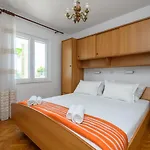 Mario - Veliki Stan Za Odmor - Terasa- Vrt - Bazen - Pogled More, Izoliran Orasac