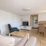 Mario - Veliki Stan Za Odmor - Terasa- Vrt - Bazen - Pogled More, Izoliran * Orašac