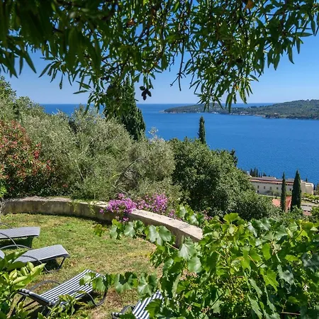 Mario - Veliki Stan Za Odmor - Terasa- Vrt - Bazen - Pogled More, Izoliran Apartamento *